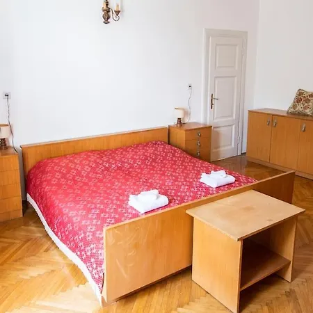 Socialist Experience In The Center Apartamento Liubliana