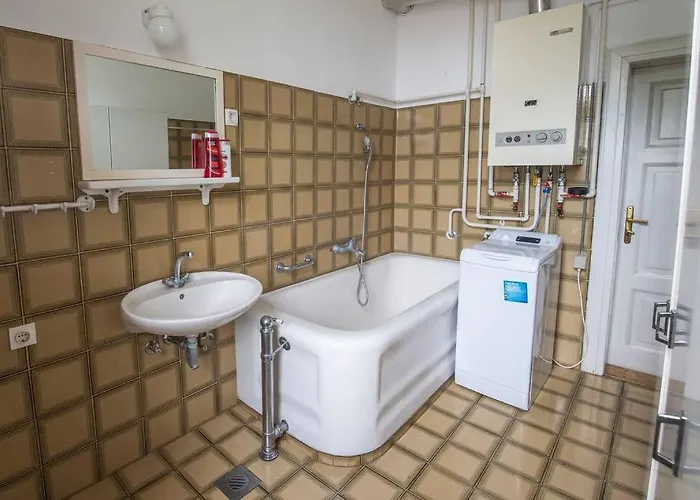 Socialist Experience In The Center Appartement Ljubljana